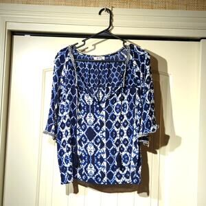 BB Dakota Blue Tie Dye Look Boho Top W/ Fringe Detailing and Tassel Ties Size M